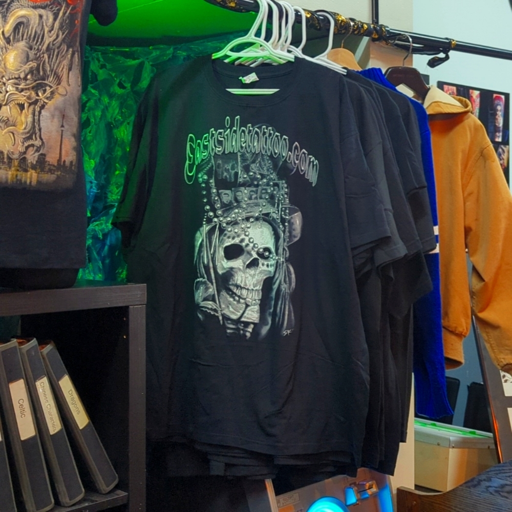 Abstract Arts Stu Kay Skull T